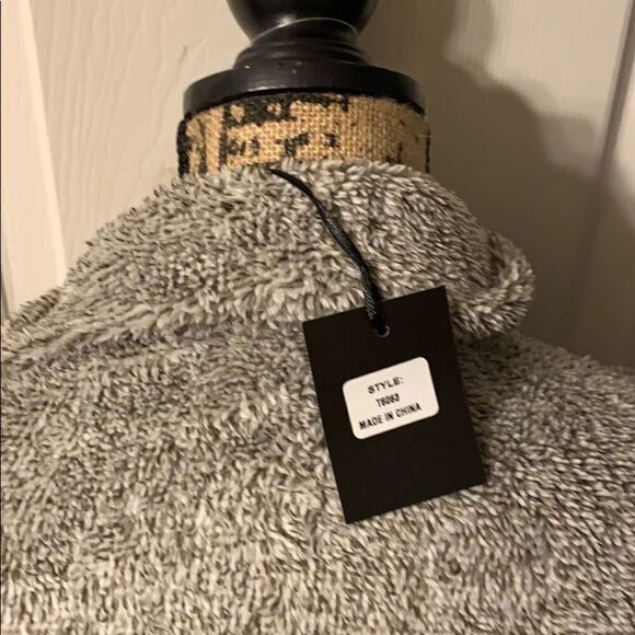 Sherpa dyed pullover  with pocketsNew - Picture 3 of 8